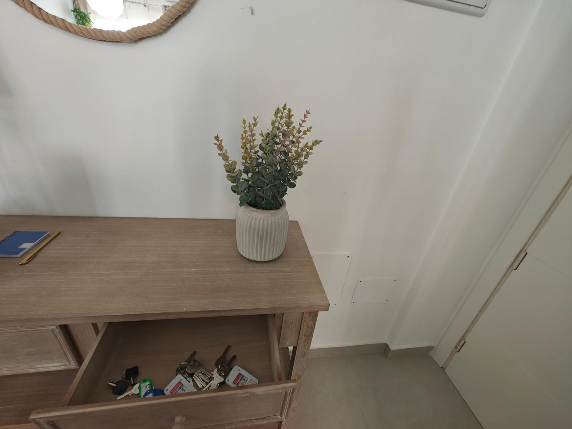 Sun Apartment - 3 Bedrooms, Priv Parking, Pool, Ac, Tv Channels, Fibre Net Los Cristianos  Exterior foto